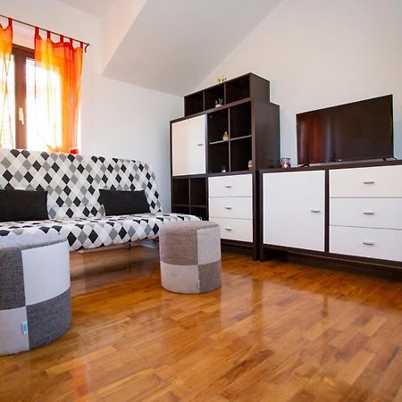 Apartment Kika Пула Екстериор снимка
