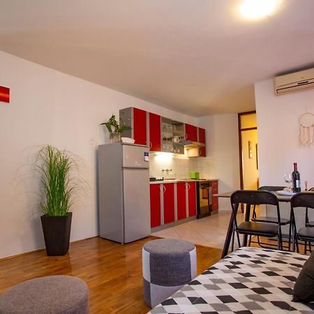 Apartment Kika Пула Екстериор снимка