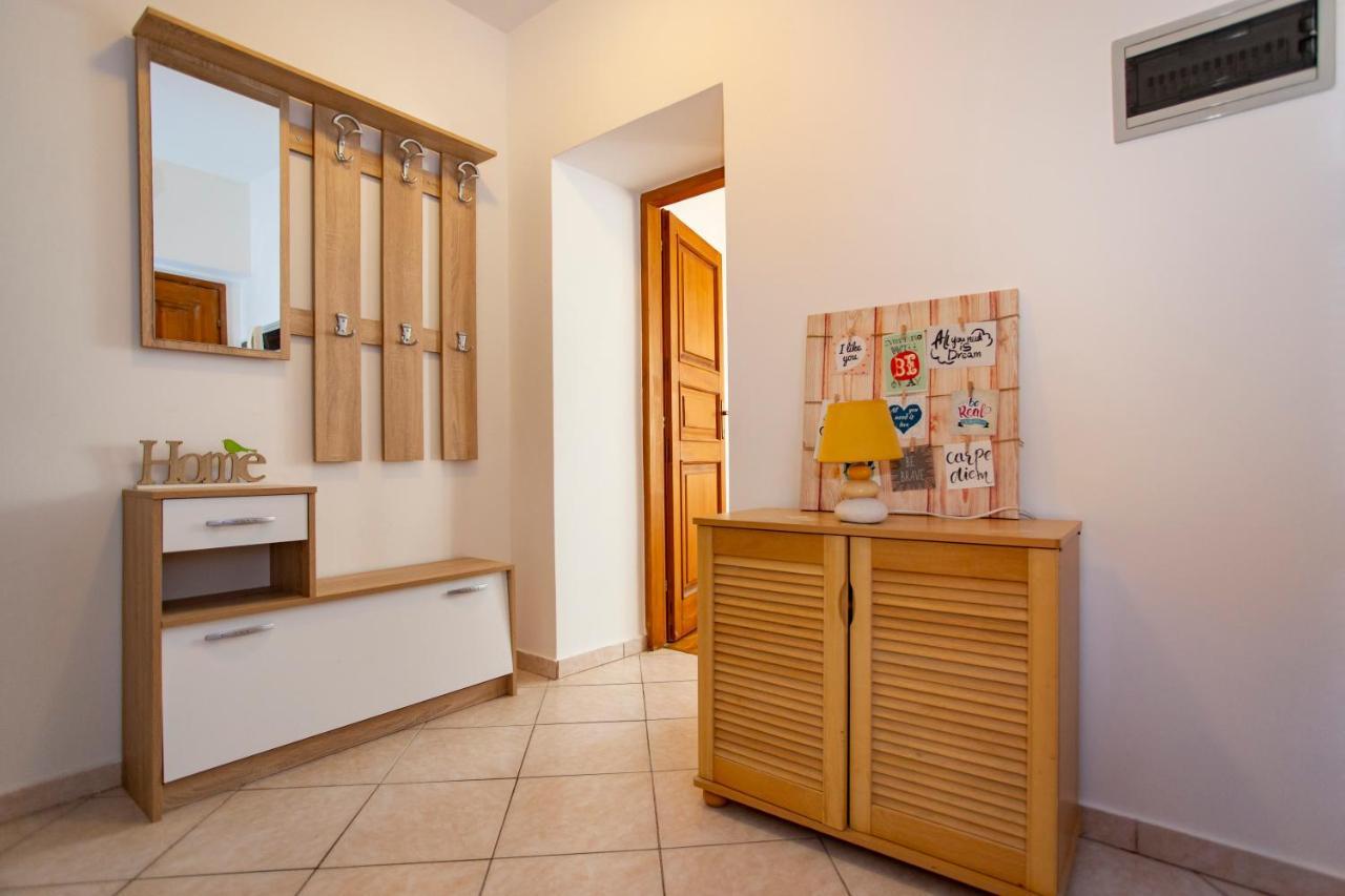Apartment Kika Пула Екстериор снимка