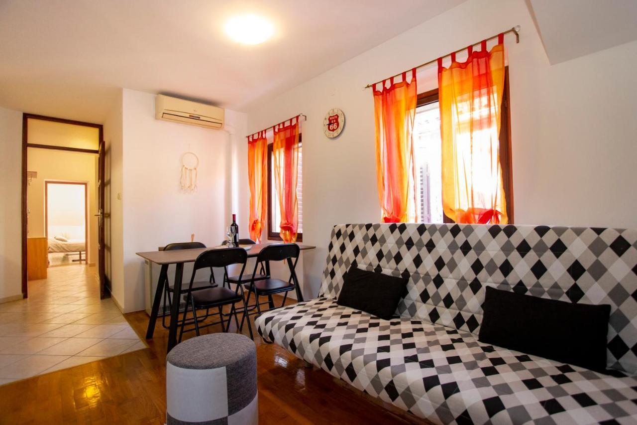 Apartment Kika Пула Екстериор снимка