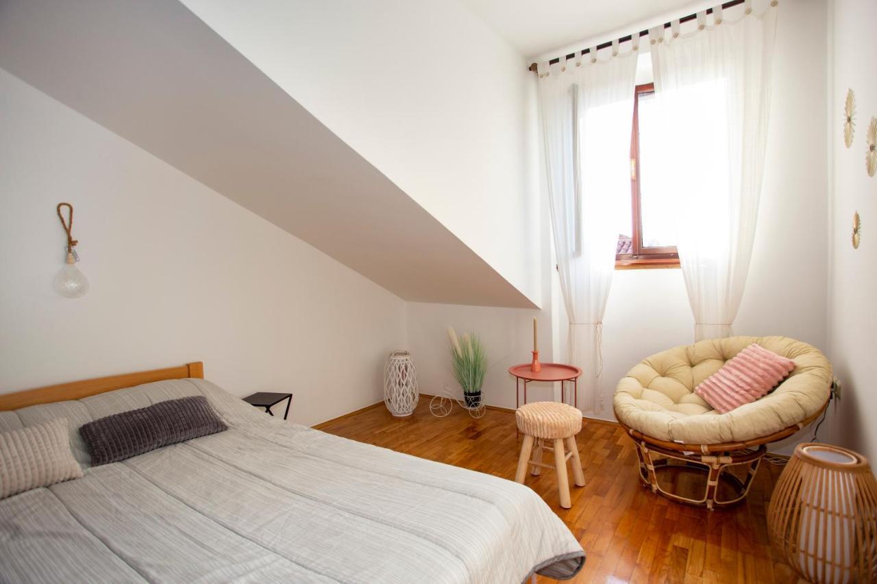 Apartment Kika Пула Екстериор снимка
